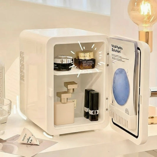 FrostGlow Mini – 4L Portable USB Beauty Fridge